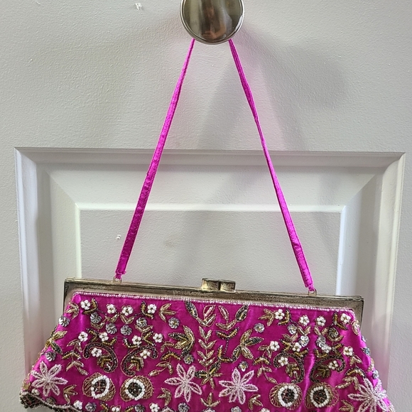 Pink Beaded Santi beaded handbag/clutch - Picture 11 of 12